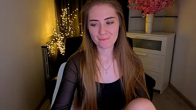 Snapshot of Adelyna_Bird chatting on 15, 2, 2026 Adelyna Bird online show from 15, 2, 2026