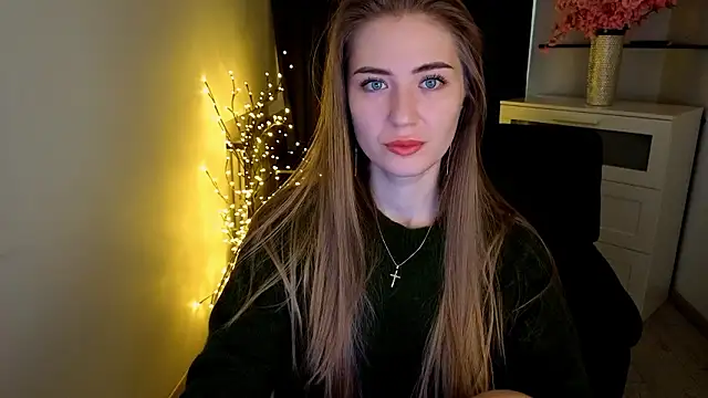 Snapshot of Adelyna_Bird chatting on 9, 3, 2026 Adelyna Bird online show from 9, 3, 2026