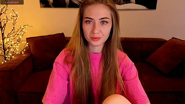 Adelyna Bird online show from 12, 7, 2026