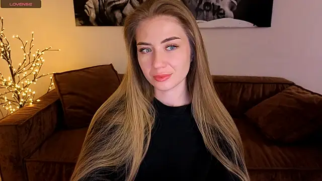 Adelyna Bird online show from 3, 8, 2026