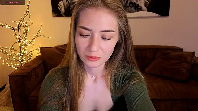 Adelyna Bird online show from 7, 8, 2026
