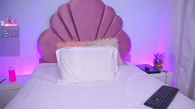 KendalEvanz online show from 18, 9, 2025