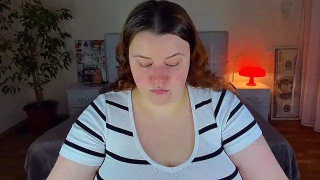 Snapshot of PolinaSalvatore chatting on 9, 7, 2026 PolinaSalvatore online show from 9, 7, 2026