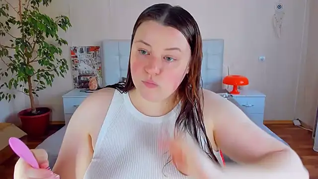 Snapshot of PolinaSalvatore chatting on 7, 8, 2026 PolinaSalvatore online show from 7, 8, 2026