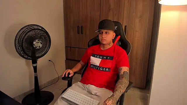 Snapshot of Jake_simons chatting on 6, 3, 2026 Jake simons online show from 6, 3, 2026