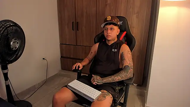 Snapshot of Jake_simons chatting on 13, 3, 2026 Jake simons online show from 13, 3, 2026