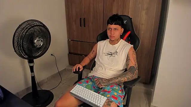 Snapshot of Jake_simons chatting on 26, 3, 2026 Jake simons online show from 26, 3, 2026