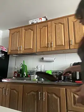 andreaisis2 online show from 4, 3, 2025