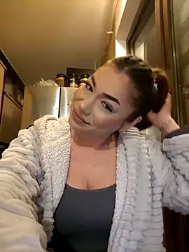 Snapshot of Ella_sweety chatting on 10, 1, 2025 Ella sweety online show from 10, 1, 2025