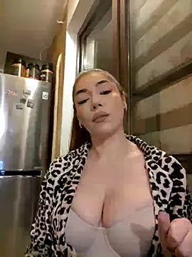 Snapshot of Ella_sweety chatting on 22, 2, 2025 Ella sweety online show from 22, 2, 2025