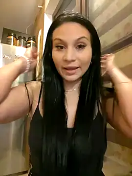 Snapshot of Ella_sweety chatting on 8, 3, 2025 Ella sweety online show from 8, 3, 2025