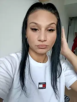 Snapshot of Ella_sweety chatting on 18, 9, 2025 Ella sweety online show from 18, 9, 2025