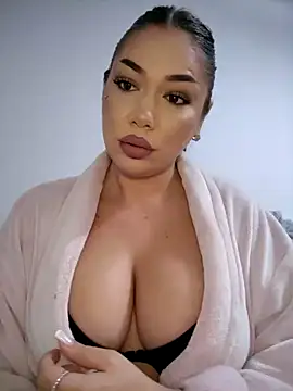 Snapshot of Ella_sweety chatting on 10, 10, 2025 Ella sweety online show from 10, 10, 2025