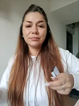 Snapshot of Ella_sweety chatting on 16, 10, 2025 Ella sweety online show from 16, 10, 2025