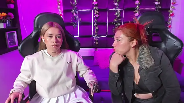 Hornyy Mom online show from 20, 12, 2024