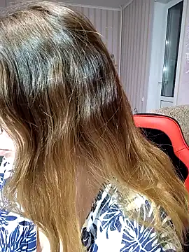 DienkaGreen online show from 6, 12, 2024