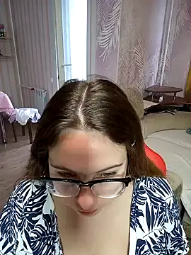 DienkaGreen online show from 7, 12, 2024