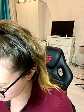 DienkaGreen online show from 29, 11, 2025