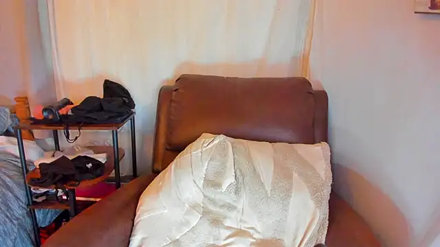 Snapshot of danidollxxx chatting on 13, 5, 2026 danidollxxx online show from 13, 5, 2026