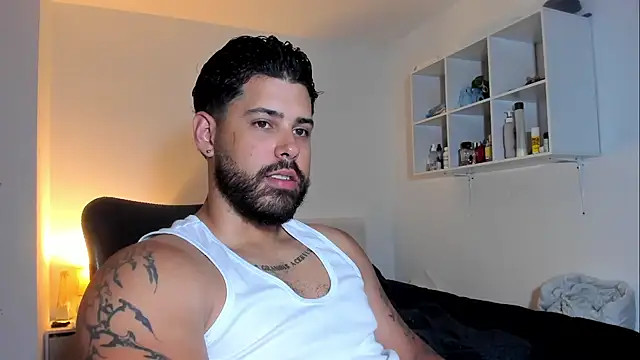 Snapshot of Justyn_Torres chatting on 17, 3, 2026 Justyn Torres online show from 17, 3, 2026