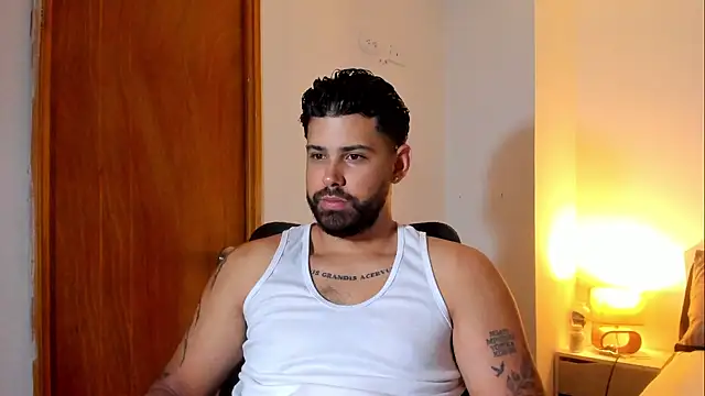 Snapshot of Justyn_Torres chatting on 25, 3, 2026 Justyn Torres online show from 25, 3, 2026