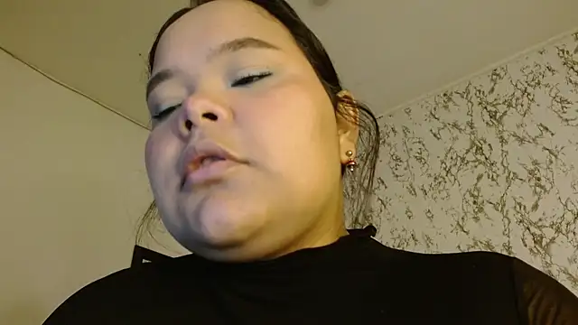 sexychubby    online show from 13, 10, 2025