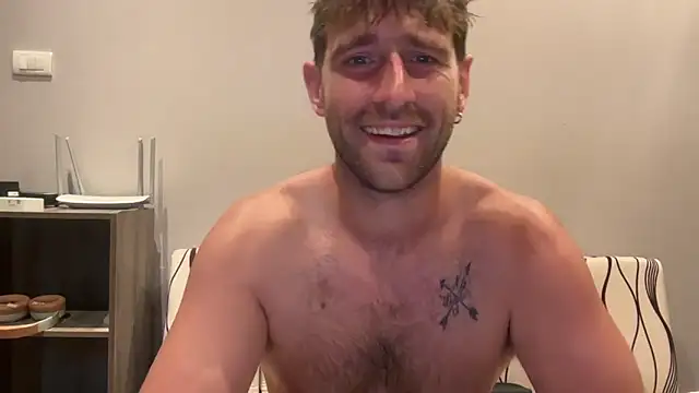 Snapshot of lukegunn chatting on 9, 6, 2026 lukegunn online show from 9, 6, 2026
