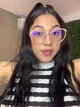 Snapshot of Amandanauty chatting on 2, 2, 2025 Amandanauty online show from 2, 2, 2025