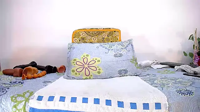 isabella-yumm online show from 12, 7, 2026