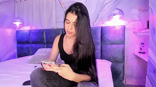 Snapshot of IvySanders1 chatting on 28, 2, 2025 IvySanders1 online show from 28, 2, 2025