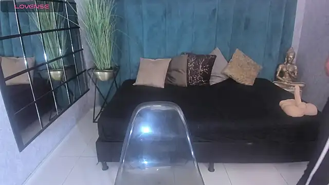 cintiagreyx online show from 27, 2, 2026