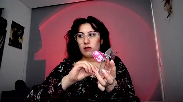 Snapshot of Scarlett_Sen chatting on 24, 10, 2025 Scarlett Sen online show from 24, 10, 2025