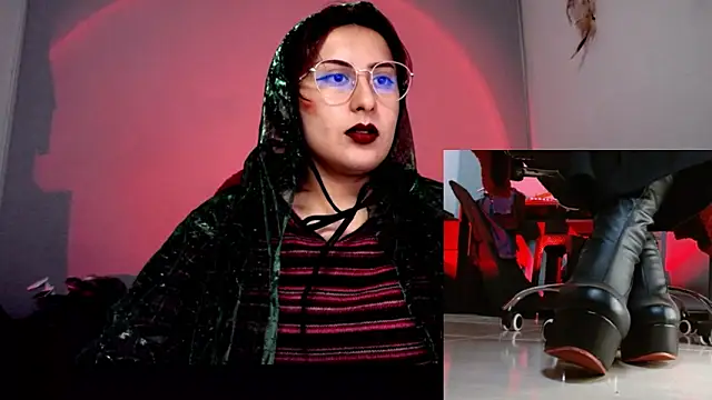 Snapshot of Scarlett_Sen chatting on 29, 10, 2025 Scarlett Sen online show from 29, 10, 2025