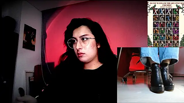 Snapshot of Scarlett_Sen chatting on 4, 12, 2025 Scarlett Sen online show from 4, 12, 2025