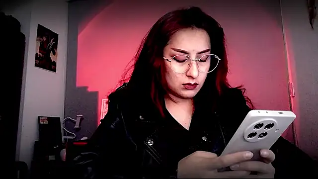 Snapshot of Scarlett_Sen chatting on 19, 12, 2025 Scarlett Sen online show from 19, 12, 2025