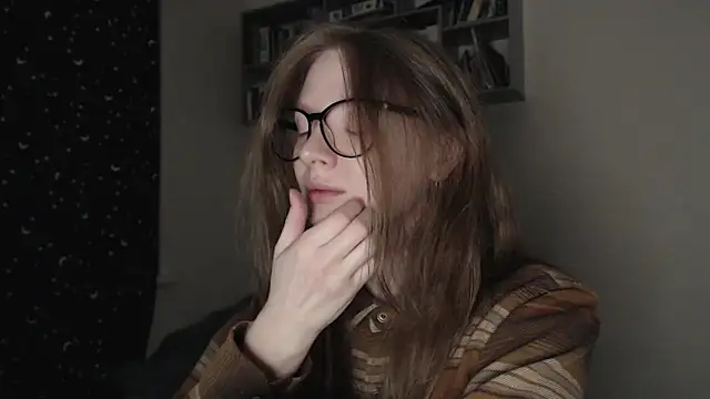 mollytuck online show from 5, 3, 2025