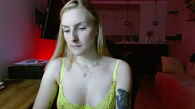 Snapshot of illusorycat chatting on 9, 11, 2025 illusorycat online show from 9, 11, 2025