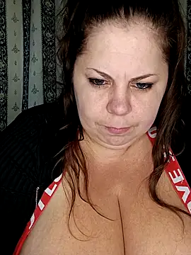 Snapshot of Ginabig chatting on 12, 10, 2025 Ginabig online show from 12, 10, 2025