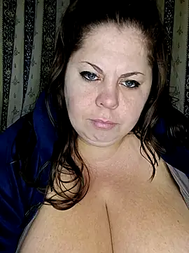 Snapshot of Ginabig chatting on 18, 11, 2025 Ginabig online show from 18, 11, 2025