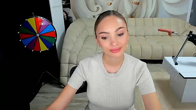 HaleySweet18 online show from 28, 7, 2026