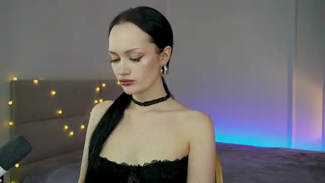 Snapshot of QueenAliss chatting on 24, 6, 2026 QueenAliss online show from 24, 6, 2026