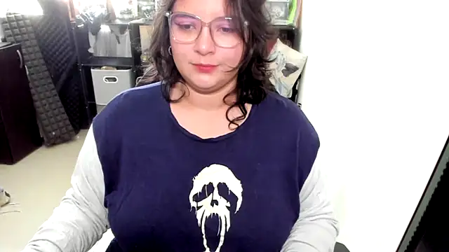 aika-dreams online show from 29, 10, 2025