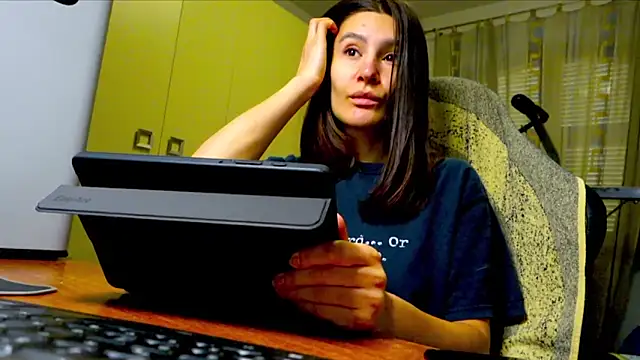 GodlyTheia online show from 15, 12, 2025