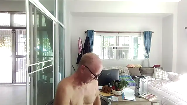 Snapshot of 58klaus chatting on 14, 12, 2025 58klaus online show from 14, 12, 2025