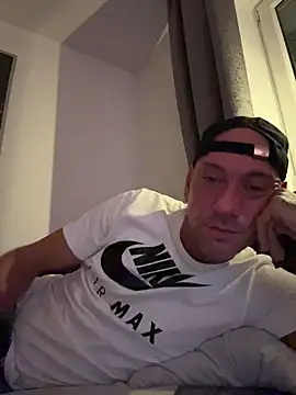 Snapshot of cock4you86 chatting on 15, 11, 2025 cock4you86 online show from 15, 11, 2025