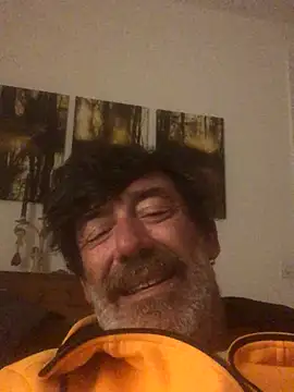 Snapshot of maxximere chatting on 22, 10, 2025 maxximere online show from 22, 10, 2025