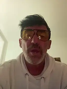 Snapshot of maxximere chatting on 14, 3, 2026 maxximere online show from 14, 3, 2026