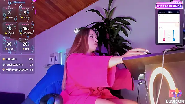  asscutebig  online show from 12, 1, 2025