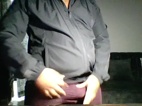 Wildguycums online show from 15, 10, 2025