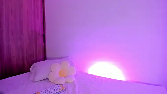 Snapshot of Cheerry1 chatting on 17, 1, 2025 Cheerry1 online show from 17, 1, 2025